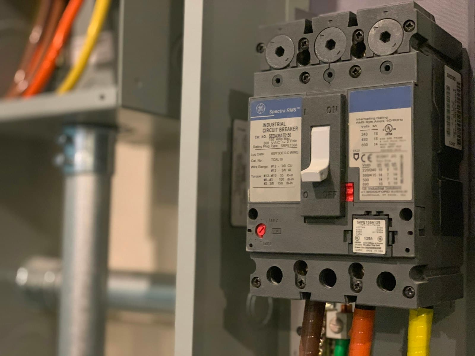 PV inverter and control panel with monitoring — IEC 61727 / IEC 62116